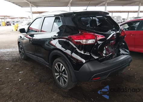 2018 Nissan Kicks Sv z USA, uszkodzony, nr VIN 3N1CP5CU4JL530967
